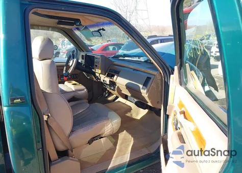 1994 Chevrolet Gmt-400 C1500 z USA, uszkodzony, nr VIN 1GBDC14K9RZ256760